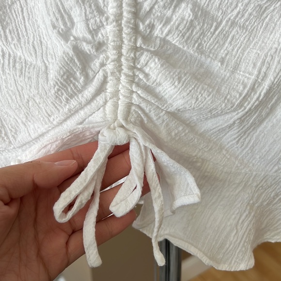 Just In White Top - Picture 6 of 7